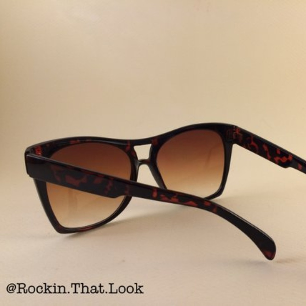 Square Frame Sunglasses Tortoise Shell Look - Picture 5 of 5
